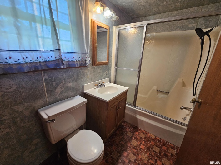 4864 Boaz Road, Grand Chain, Illinois 62941, 2 Bedrooms Bedrooms, 0 ,2 BathroomsBathrooms,Residential,For Sale,Boaz,0,RMAEB458950