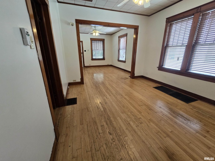 502 CHESTNUT Street, Carbondale, Illinois 62901, 2 Bedrooms Bedrooms, 0 ,1 BathroomBathrooms,Residential,For Sale,CHESTNUT,0,RMAEB458956
