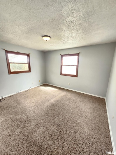 900 Beadle Drive, Carbondale, Illinois 62901, 3 Bedrooms Bedrooms, 0 ,2 BathroomsBathrooms,Residential,For Sale,Beadle,0,RMAEB457184