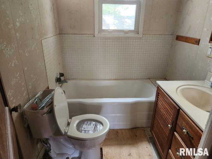 9570 State Route 154 Highway, Sparta, Illinois 62286, 2 Bedrooms Bedrooms, 0 ,2 BathroomsBathrooms,Residential,For Sale,State Route 154,0,RMAEB458957