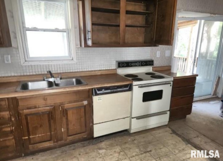 9570 State Route 154 Highway, Sparta, Illinois 62286, 2 Bedrooms Bedrooms, 0 ,2 BathroomsBathrooms,Residential,For Sale,State Route 154,0,RMAEB458957