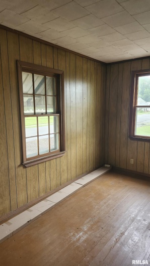 608 Otis Street, Marion, Illinois 62959, 3 Bedrooms Bedrooms, 0 ,1 BathroomBathrooms,Residential,For Sale,Otis,0,RMAEB458181