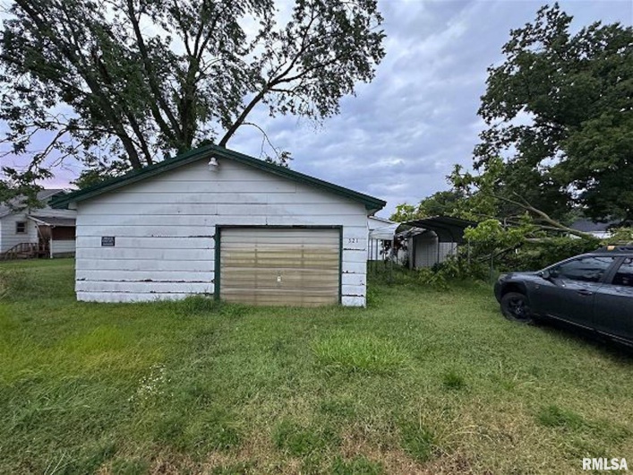 321 RAYMOND Street, Harrisburg, Illinois 62946, 3 Bedrooms Bedrooms, 0 ,1 BathroomBathrooms,Residential,For Sale,RAYMOND,0,RMACA1038027