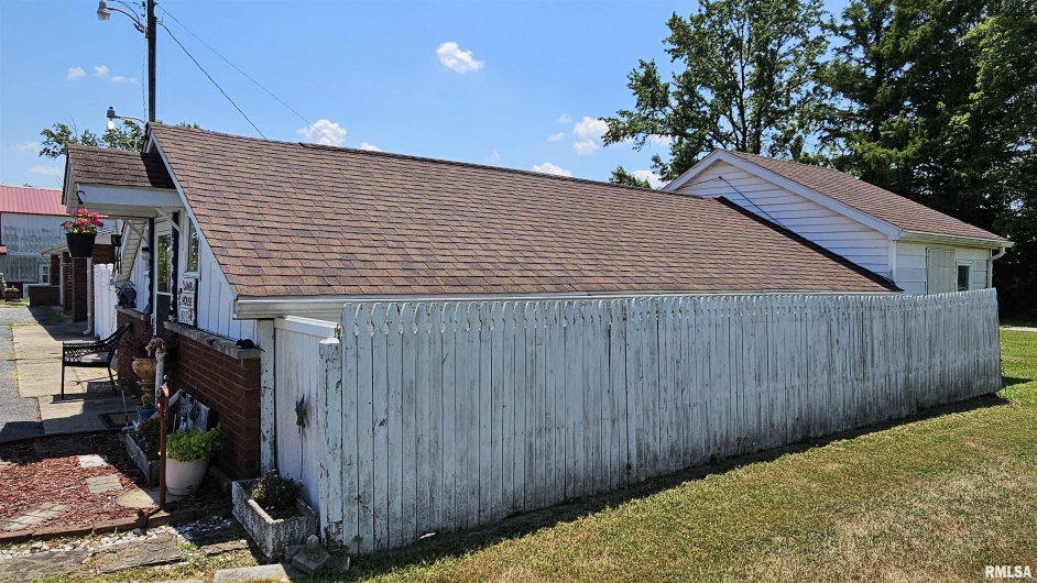 1807 MAIN Street, Marion, Illinois 62959, 0 , 0 ,0,Residential Income,For Sale,MAIN,0,RMAEB458964