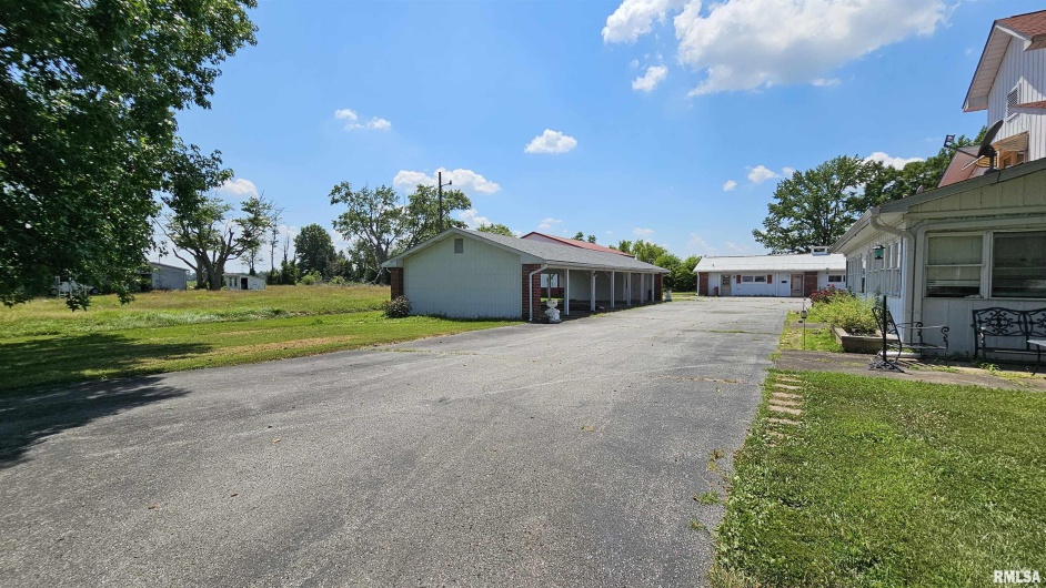 1807 MAIN Street, Marion, Illinois 62959, 0 , 0 ,0,Residential Income,For Sale,MAIN,0,RMAEB458964