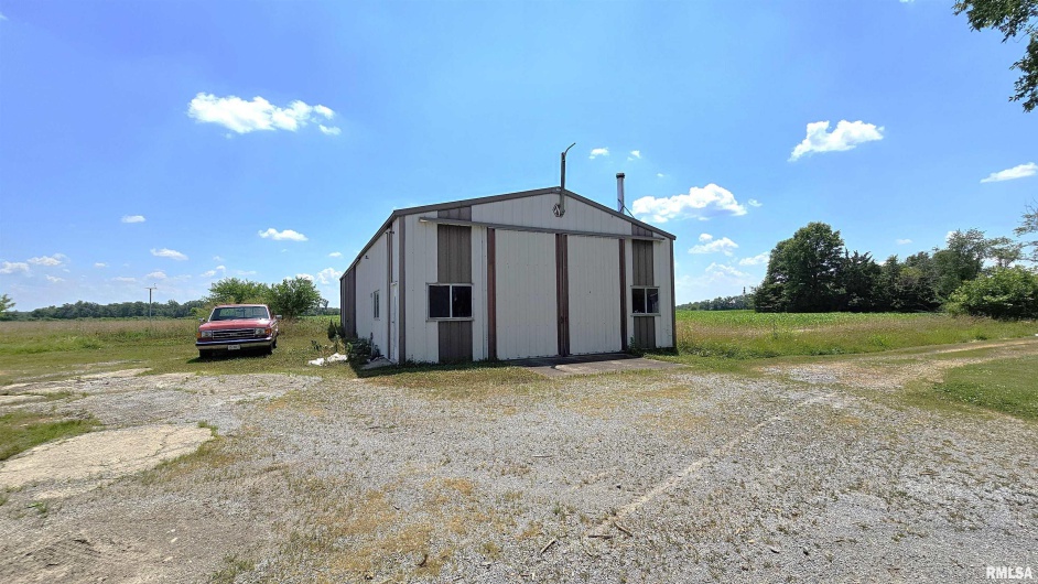 1807 MAIN Street, Marion, Illinois 62959, 0 , 0 ,0,Residential Income,For Sale,MAIN,0,RMAEB458964