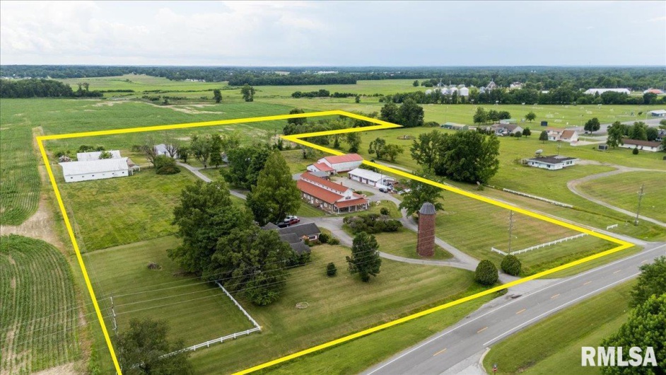 1807 MAIN Street, Marion, Illinois 62959, 0 , 0 ,0,Residential Income,For Sale,MAIN,0,RMAEB458964