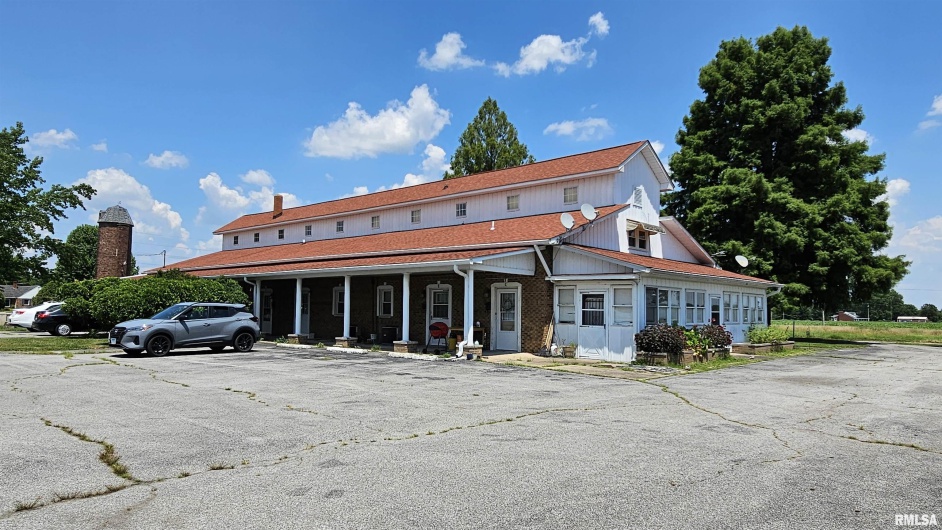 1807 MAIN Street, Marion, Illinois 62959, 0 , 0 ,0,Residential Income,For Sale,MAIN,0,RMAEB458964