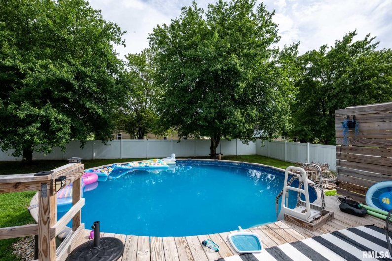 1710 George Sims Road, Marion, Illinois 62959, 4 Bedrooms Bedrooms, 0 ,3 BathroomsBathrooms,Residential,For Sale,George Sims,0,RMAEB458968