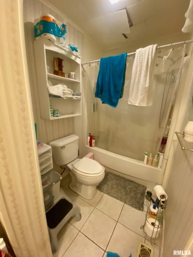 1120 Stotlar Street, Herrin, Illinois 62948, 2 Bedrooms Bedrooms, 0 ,1 BathroomBathrooms,Residential,For Sale,Stotlar,0,RMAEB458972