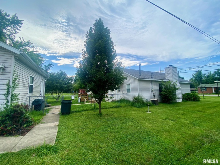 1120 Stotlar Street, Herrin, Illinois 62948, 2 Bedrooms Bedrooms, 0 ,1 BathroomBathrooms,Residential,For Sale,Stotlar,0,RMAEB458972