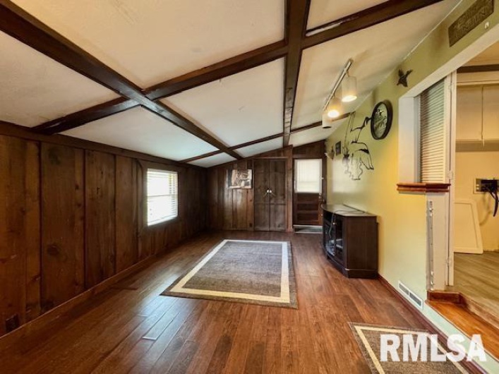 521 5TH Street, Herrin, Illinois 62948, 4 Bedrooms Bedrooms, 0 ,2 BathroomsBathrooms,Residential,For Sale,5TH,0,RMAEB458974