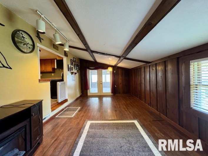 521 5TH Street, Herrin, Illinois 62948, 4 Bedrooms Bedrooms, 0 ,2 BathroomsBathrooms,Residential,For Sale,5TH,0,RMAEB458974
