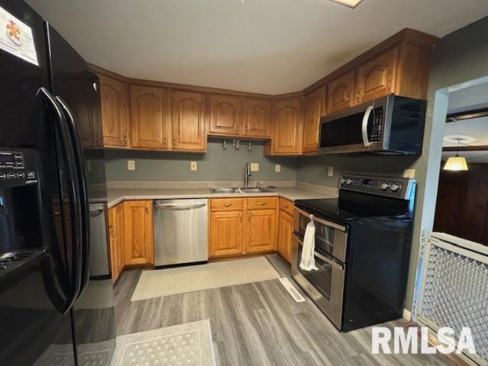 521 5TH Street, Herrin, Illinois 62948, 4 Bedrooms Bedrooms, 0 ,2 BathroomsBathrooms,Residential,For Sale,5TH,0,RMAEB458974