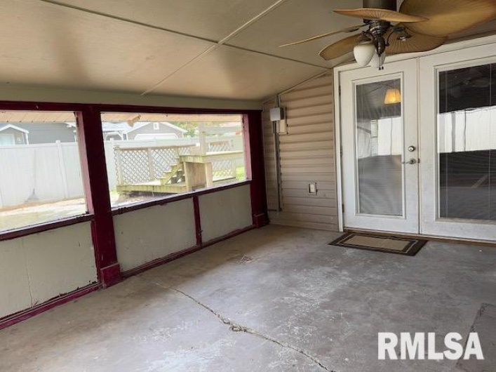521 5TH Street, Herrin, Illinois 62948, 4 Bedrooms Bedrooms, 0 ,2 BathroomsBathrooms,Residential,For Sale,5TH,0,RMAEB458974