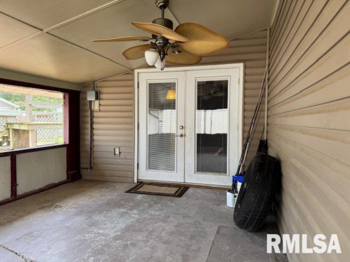521 5TH Street, Herrin, Illinois 62948, 4 Bedrooms Bedrooms, 0 ,2 BathroomsBathrooms,Residential,For Sale,5TH,0,RMAEB458974