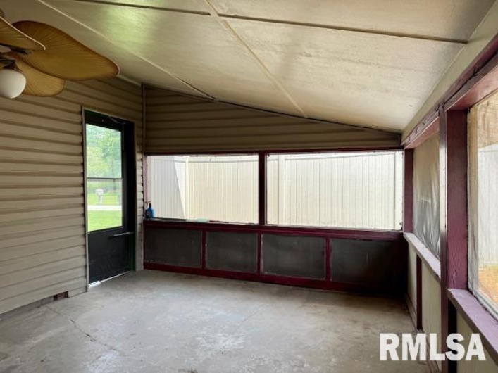 521 5TH Street, Herrin, Illinois 62948, 4 Bedrooms Bedrooms, 0 ,2 BathroomsBathrooms,Residential,For Sale,5TH,0,RMAEB458974