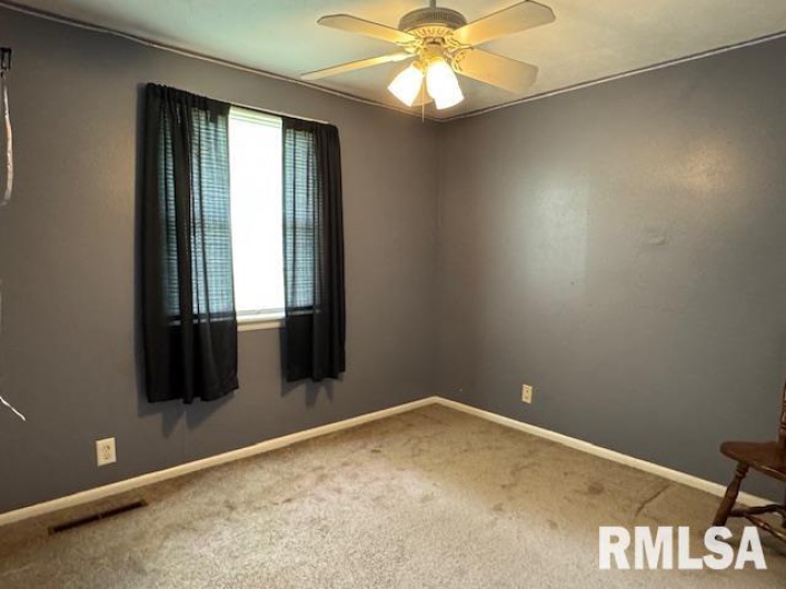 521 5TH Street, Herrin, Illinois 62948, 4 Bedrooms Bedrooms, 0 ,2 BathroomsBathrooms,Residential,For Sale,5TH,0,RMAEB458974
