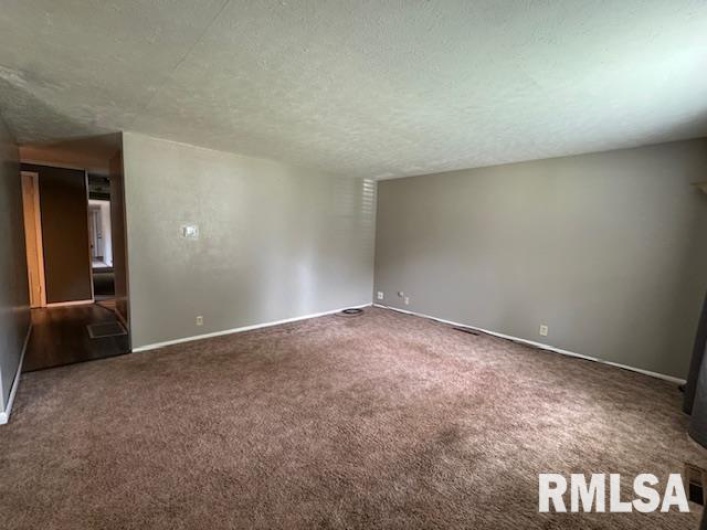 521 5TH Street, Herrin, Illinois 62948, 4 Bedrooms Bedrooms, 0 ,2 BathroomsBathrooms,Residential,For Sale,5TH,0,RMAEB458974