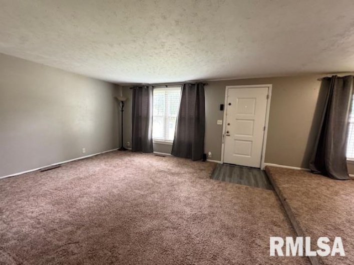 521 5TH Street, Herrin, Illinois 62948, 4 Bedrooms Bedrooms, 0 ,2 BathroomsBathrooms,Residential,For Sale,5TH,0,RMAEB458974
