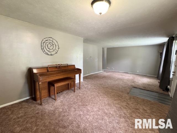 521 5TH Street, Herrin, Illinois 62948, 4 Bedrooms Bedrooms, 0 ,2 BathroomsBathrooms,Residential,For Sale,5TH,0,RMAEB458974