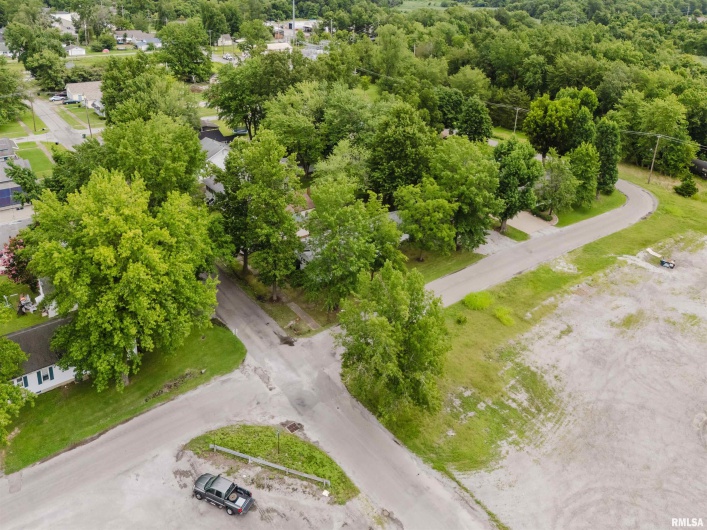 220 8TH Street, Herrin, Illinois 62948, 2 Bedrooms Bedrooms, 0 ,2 BathroomsBathrooms,Residential,For Sale,8TH,0,RMAEB458969