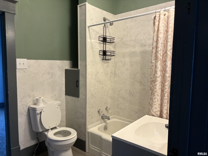 1933 Gartside Street, Murphysboro, Illinois 62966, 2 Bedrooms Bedrooms, 0 ,1 BathroomBathrooms,Residential,For Sale,Gartside,0,RMAEB458980