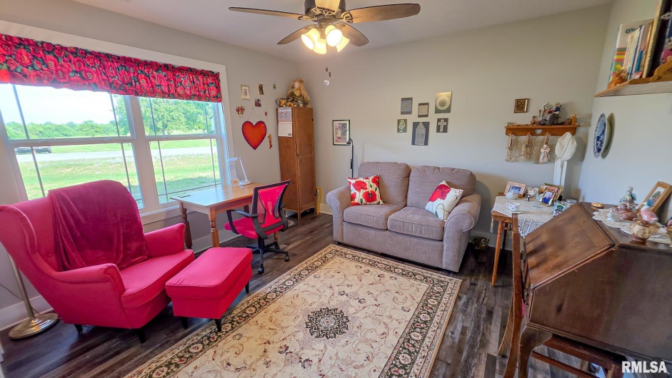 16201 Reeder Road, Marion, Illinois 62959, 4 Bedrooms Bedrooms, 0 ,2 BathroomsBathrooms,Residential,For Sale,Reeder,0,RMAEB458979