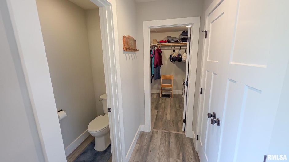 16201 Reeder Road, Marion, Illinois 62959, 4 Bedrooms Bedrooms, 0 ,2 BathroomsBathrooms,Residential,For Sale,Reeder,0,RMAEB458979