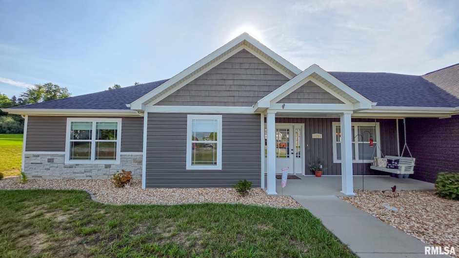 16201 Reeder Road, Marion, Illinois 62959, 4 Bedrooms Bedrooms, 0 ,2 BathroomsBathrooms,Residential,For Sale,Reeder,0,RMAEB458979