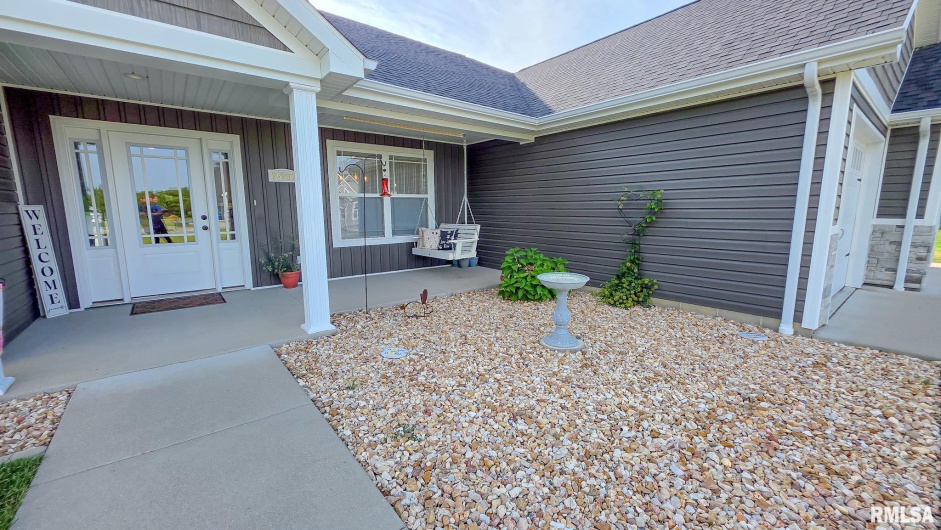 16201 Reeder Road, Marion, Illinois 62959, 4 Bedrooms Bedrooms, 0 ,2 BathroomsBathrooms,Residential,For Sale,Reeder,0,RMAEB458979
