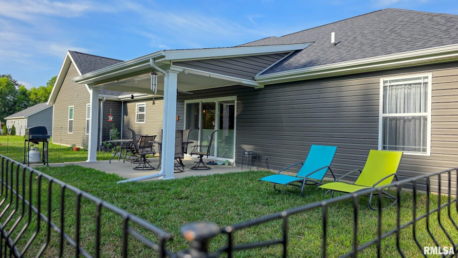 16201 Reeder Road, Marion, Illinois 62959, 4 Bedrooms Bedrooms, 0 ,2 BathroomsBathrooms,Residential,For Sale,Reeder,0,RMAEB458979