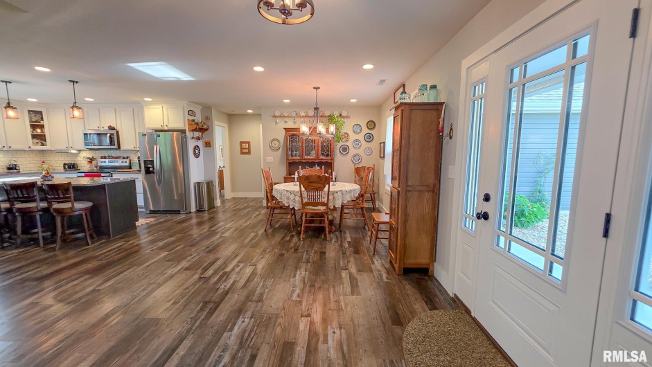16201 Reeder Road, Marion, Illinois 62959, 4 Bedrooms Bedrooms, 0 ,2 BathroomsBathrooms,Residential,For Sale,Reeder,0,RMAEB458979