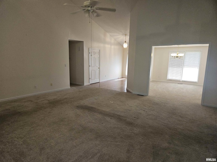 1905 DAWN Drive, Marion, Illinois 62959-3764, 3 Bedrooms Bedrooms, 0 ,2 BathroomsBathrooms,Residential,For Sale,DAWN,0,RMAEB458704