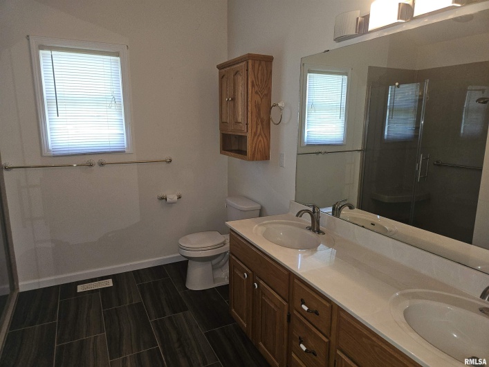 1905 DAWN Drive, Marion, Illinois 62959-3764, 3 Bedrooms Bedrooms, 0 ,2 BathroomsBathrooms,Residential,For Sale,DAWN,0,RMAEB458704