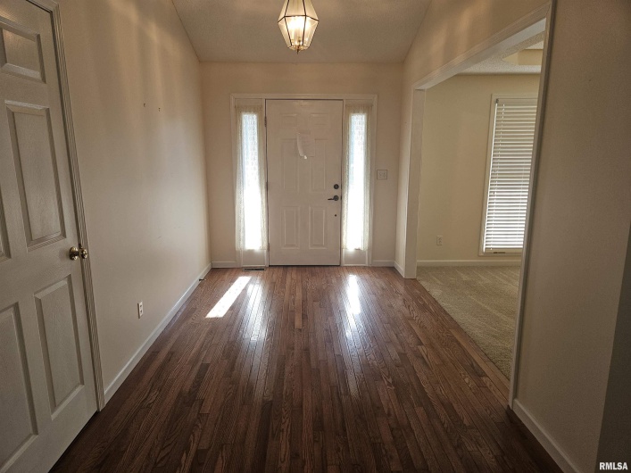 1905 DAWN Drive, Marion, Illinois 62959-3764, 3 Bedrooms Bedrooms, 0 ,2 BathroomsBathrooms,Residential,For Sale,DAWN,0,RMAEB458704
