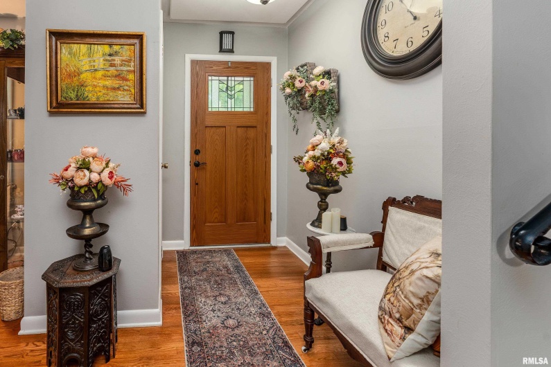 905 GLENVIEW Drive, Carbondale, Illinois 62901, 3 Bedrooms Bedrooms, 0 ,1 BathroomBathrooms,Residential,For Sale,GLENVIEW,0,RMAQC4265698