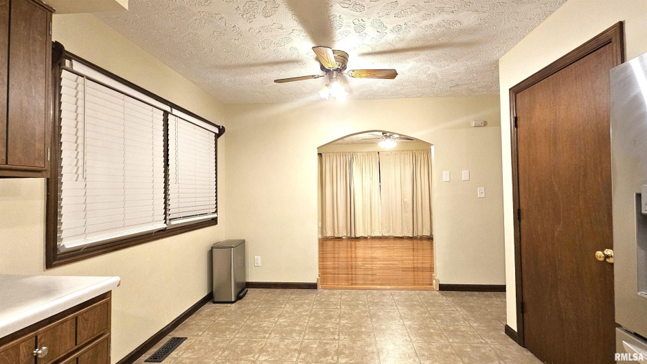 3000 CLIFTON Court, Marion, Illinois 62959, 3 Bedrooms Bedrooms, 0 ,2 BathroomsBathrooms,Residential,For Sale,CLIFTON,0,RMAEB456355