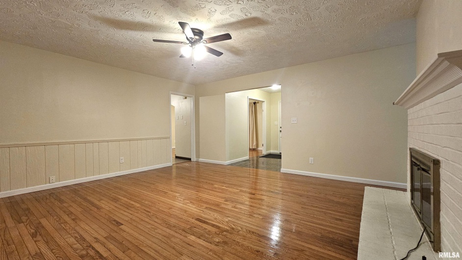 3000 CLIFTON Court, Marion, Illinois 62959, 3 Bedrooms Bedrooms, 0 ,2 BathroomsBathrooms,Residential,For Sale,CLIFTON,0,RMAEB456355