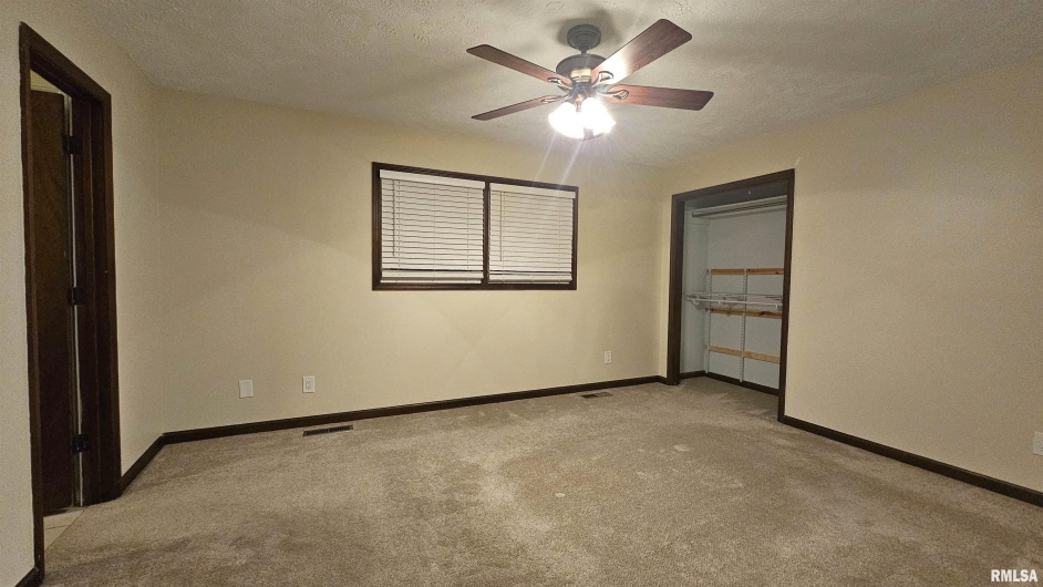 3000 CLIFTON Court, Marion, Illinois 62959, 3 Bedrooms Bedrooms, 0 ,2 BathroomsBathrooms,Residential,For Sale,CLIFTON,0,RMAEB456355