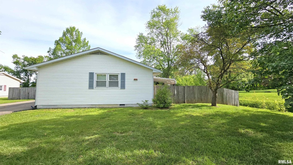 3000 CLIFTON Court, Marion, Illinois 62959, 3 Bedrooms Bedrooms, 0 ,2 BathroomsBathrooms,Residential,For Sale,CLIFTON,0,RMAEB456355