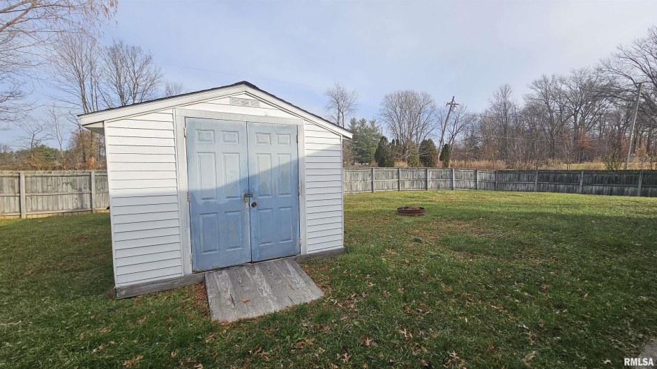 3000 CLIFTON Court, Marion, Illinois 62959, 3 Bedrooms Bedrooms, 0 ,2 BathroomsBathrooms,Residential,For Sale,CLIFTON,0,RMAEB456355