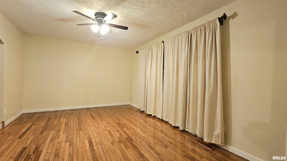 3000 CLIFTON Court, Marion, Illinois 62959, 3 Bedrooms Bedrooms, 0 ,2 BathroomsBathrooms,Residential,For Sale,CLIFTON,0,RMAEB456355