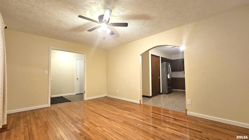 3000 CLIFTON Court, Marion, Illinois 62959, 3 Bedrooms Bedrooms, 0 ,2 BathroomsBathrooms,Residential,For Sale,CLIFTON,0,RMAEB456355