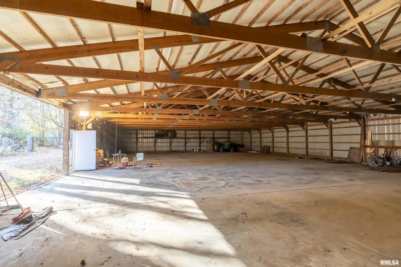 1250 PARK Street, Carbondale, Illinois 62901, 4 Bedrooms Bedrooms, 0 ,1 BathroomBathrooms,Residential,For Sale,PARK,0,RMAEB455822