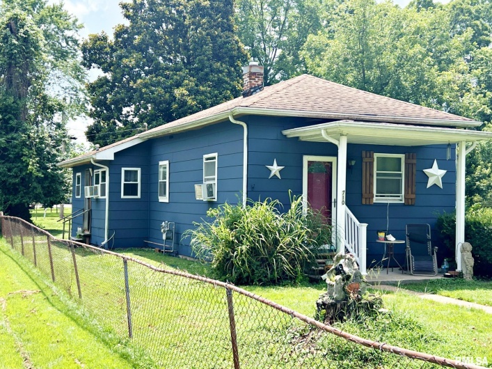 710 16TH Street, Metropolis, Illinois 62960, 2 Bedrooms Bedrooms, 0 ,1 BathroomBathrooms,Residential,For Sale,16TH,0,RMAEB458997