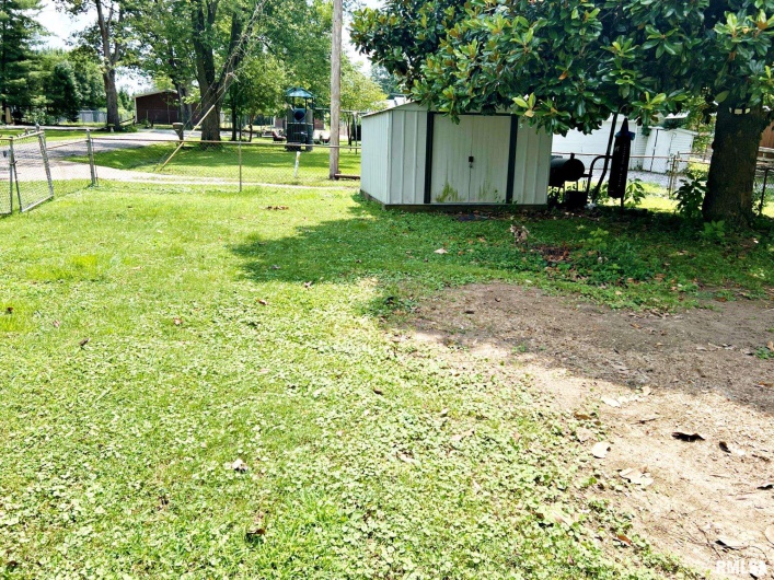 710 16TH Street, Metropolis, Illinois 62960, 2 Bedrooms Bedrooms, 0 ,1 BathroomBathrooms,Residential,For Sale,16TH,0,RMAEB458997