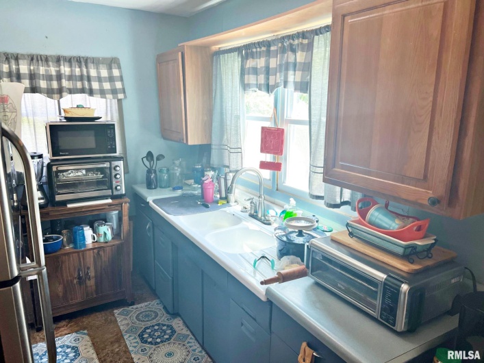 710 16TH Street, Metropolis, Illinois 62960, 2 Bedrooms Bedrooms, 0 ,1 BathroomBathrooms,Residential,For Sale,16TH,0,RMAEB458997