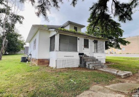 2417 1ST Street, Eldorado, Illinois 62930, 1 Bedroom Bedrooms, 0 ,1 BathroomBathrooms,Residential,For Sale,1ST,0,RMAEB458998