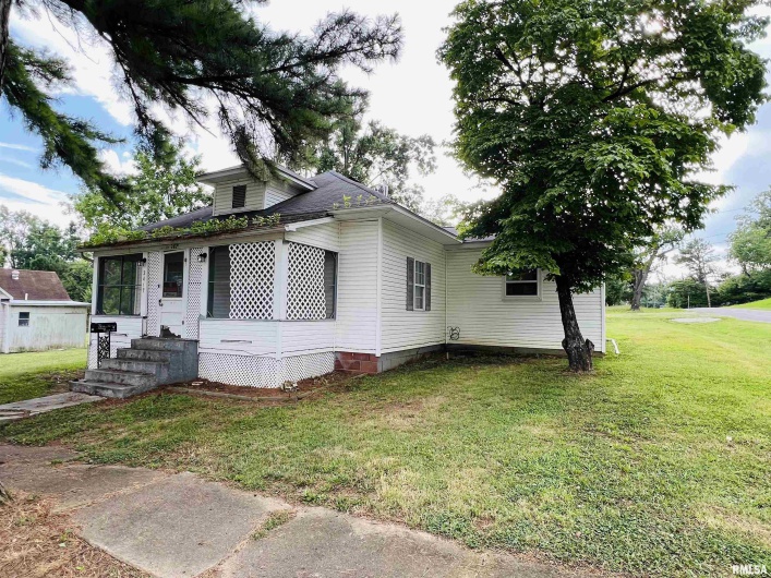 2417 1ST Street, Eldorado, Illinois 62930, 1 Bedroom Bedrooms, 0 ,1 BathroomBathrooms,Residential,For Sale,1ST,0,RMAEB458998
